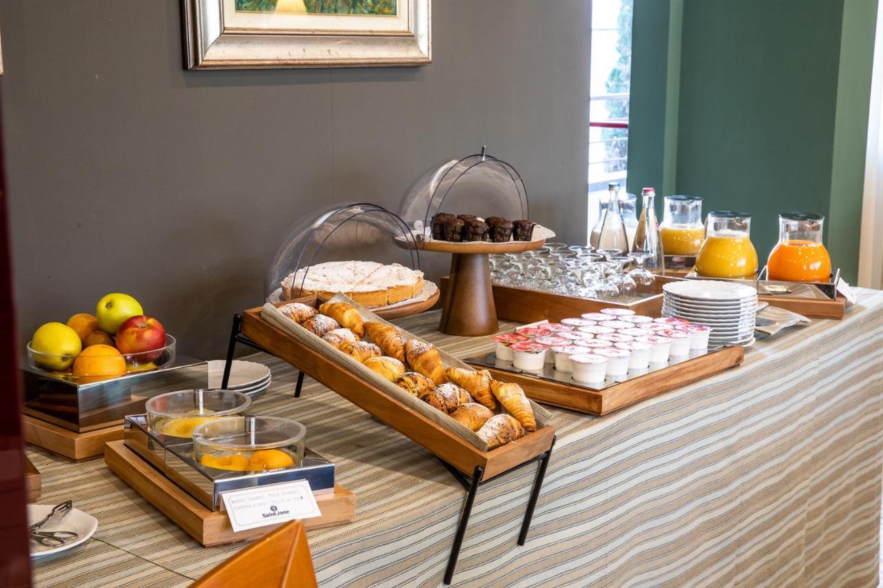 Hotel Vittoria Sondrio Luaran gambar