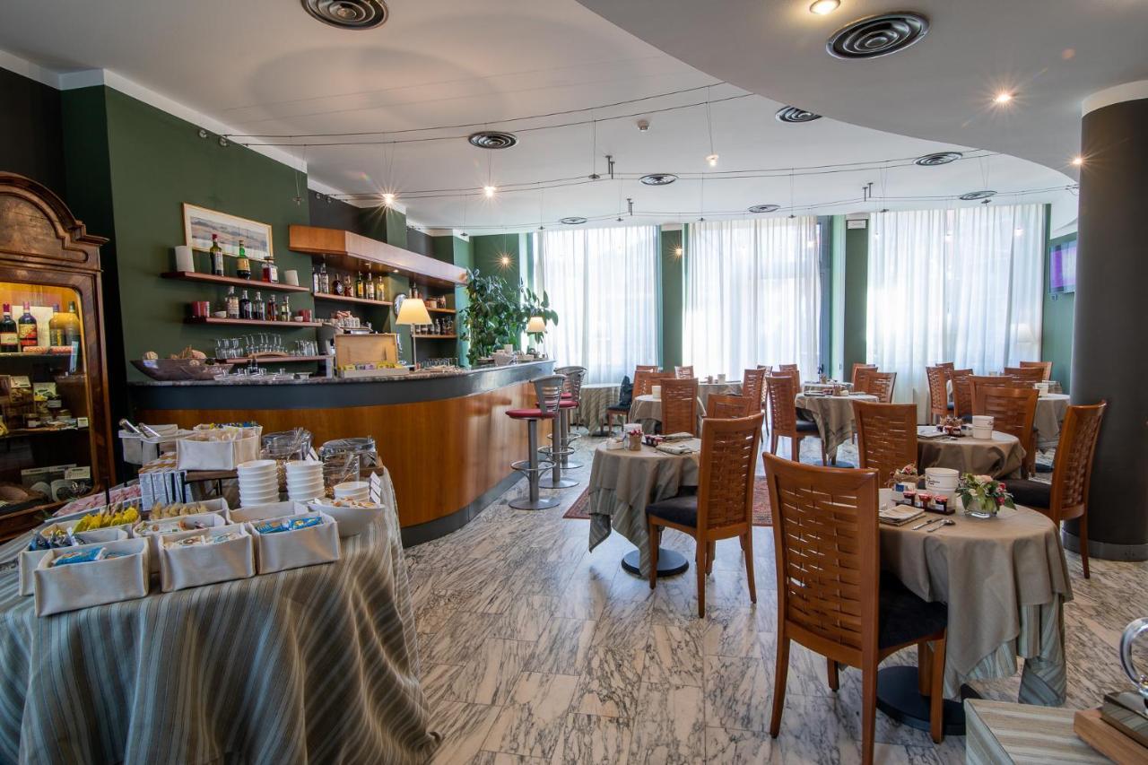 Hotel Vittoria Sondrio Luaran gambar
