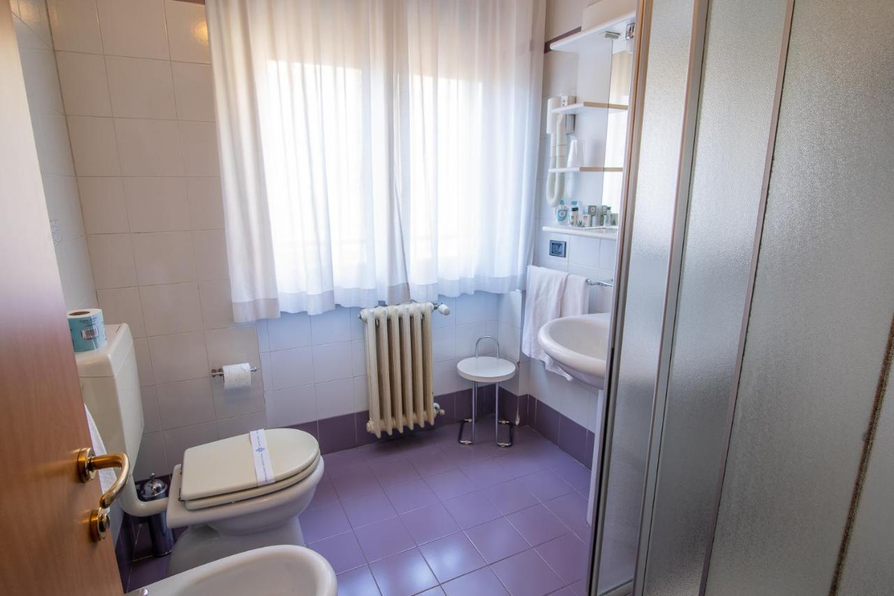 Hotel Vittoria Sondrio Luaran gambar